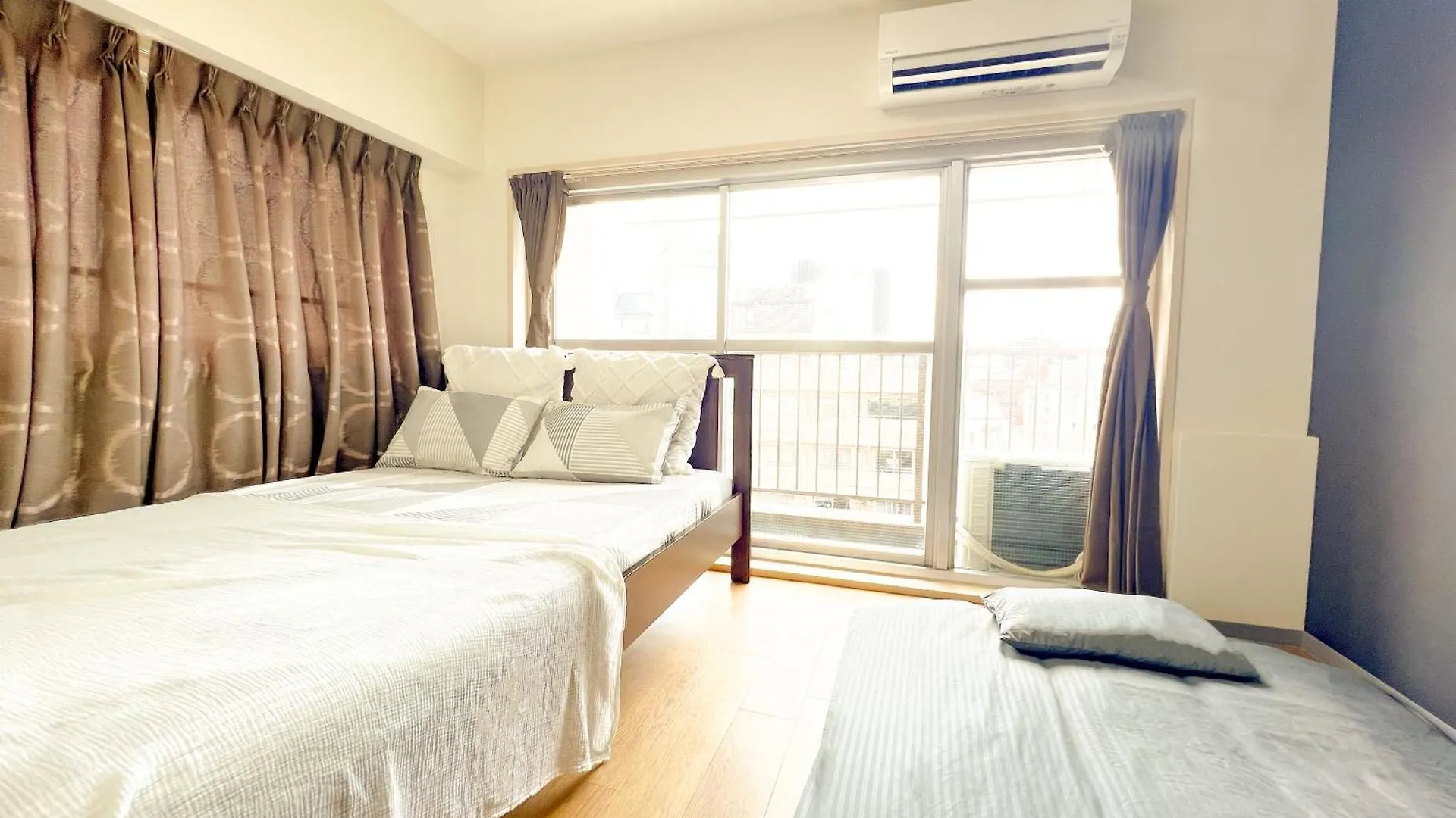 Daire East Ikebukuro Living&Bed Sunshine City Tokyo Japonya